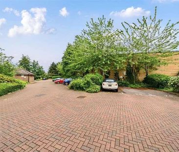 Sandringham Court, Skerne Walk, Kingston Upon Thames, KT2 - Photo 1