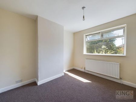 3 bedroom semi-detached house to rent - Photo 5