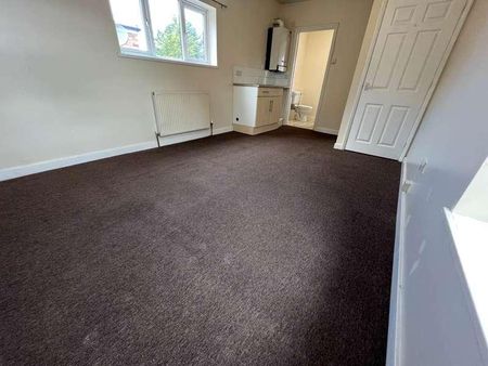 Bond Street, Trowbridge, Wiltshire, BA14 - Photo 5