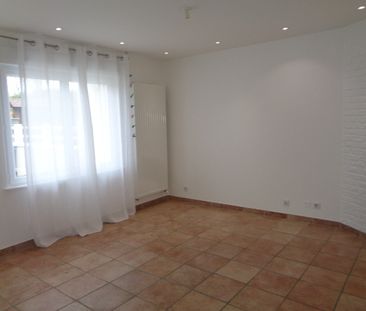 Location Maison 7 pièces 99m² TOURLAVILLE 50110 - Photo 1