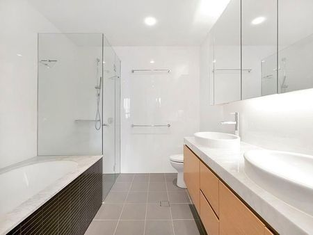 Designer 2 Bedroom Apartment in Rushcutters Bay - Photo 5