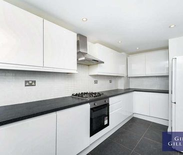 The Grange, The Knoll, London, W13 - Photo 2