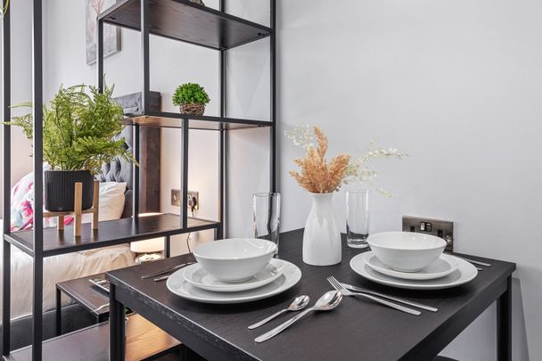 1 Bed Flat, Woodstock Road, NW11 - Photo 1