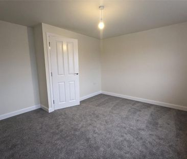 4 bedroom terraced house to rent - Photo 2