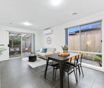 10 Westbrook Drive, Keysborough VIC 3173 - House For Rent | Domain - Photo 3