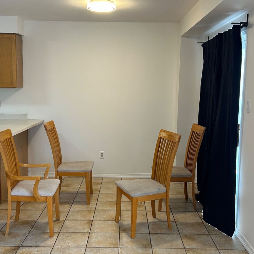 For Lease - 7 Arabia Gate, Brampton, Ontario - Photo 1