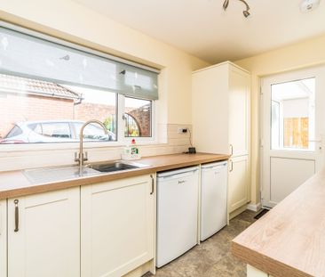 2 bedroom bungalow to rent Julian Road, Southampton, SO19 - Photo 5