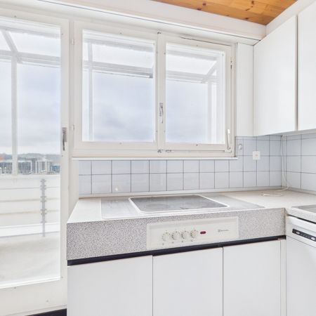 Luminous 4.5-room penthouse apartment with beautiful views Available for occupancy from March 2026 - Photo 3