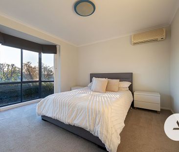 69 Hugh McKay Cres,Dunlop - Photo 2