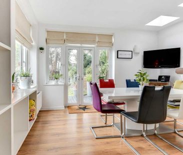 3 bedroom semi-detached house to rent - Photo 5