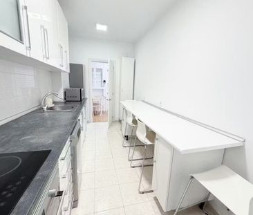 Calle del Doctor Esquerdo, Madrid, Community of Madrid 28007 - Photo 4