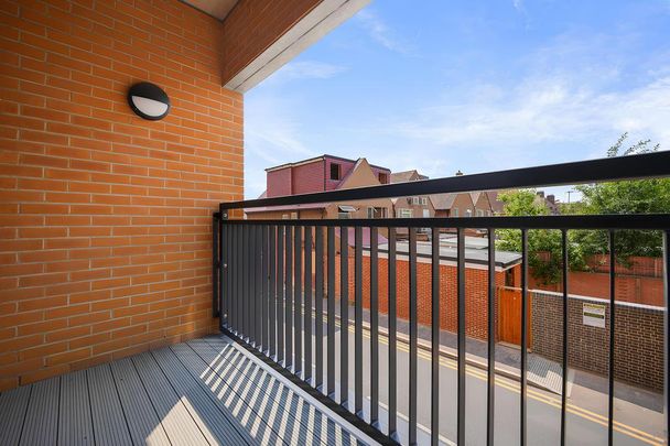 1 bedroom flat to rent - Photo 1