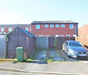 2 bedroom terraced house to rent - Photo 4