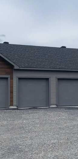 Logement 5 1/2 À LOUER (Décembre 2025) - Photo 1