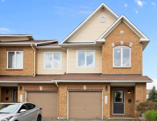 Timberline Townhomes | 8 Timberline Private, Ottawa - Photo 1