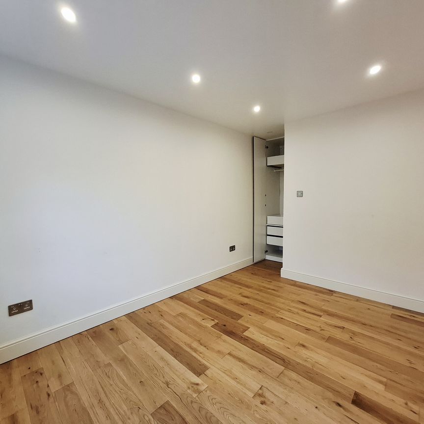 Mortimer Road, Mitcham - Photo 1