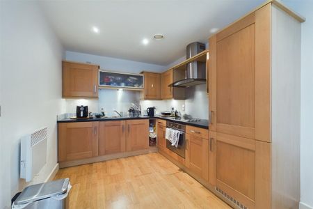 1 bedroom property to rent - Photo 4