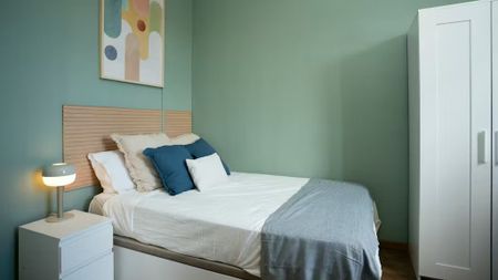 Carrer de Maurici Serrahima, Barcelona, Catalonia 08012 - Photo 5