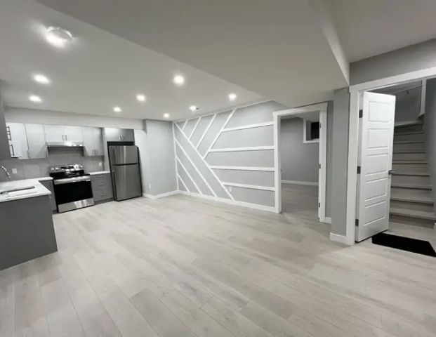 ** Brand New**The bright and Modern 2-Bedrooms, 1- Bathroom legal basement suite | Calgary - Photo 1