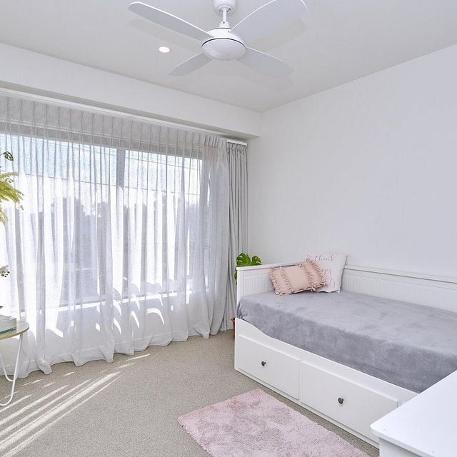Modern, warm & Prime location - Photo 1