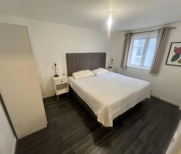 2 bedroom flat to rent - Photo 3