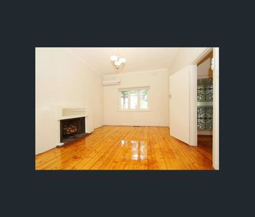 Charming 2-bedroom home in prime Reservoir location - Photo 1