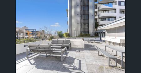 Elevated Designer Apartment Moments from Crows Nest Metro - Photo 4