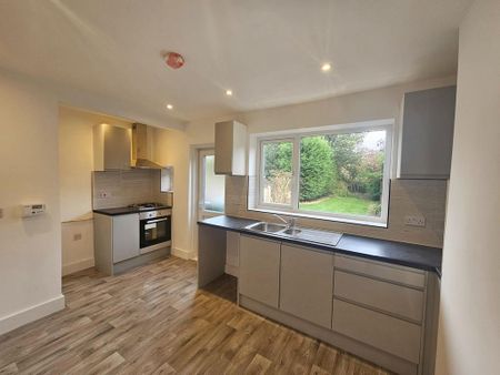 3 bedroom terraced house to rent - Photo 5