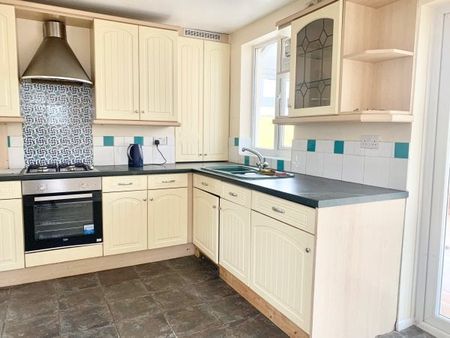 Central Avenue, Beeston, NG9, Property for rent - Photo 4