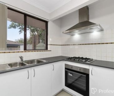 “4 x 2 FAMILY HOME IN WILLETTON SENIOR HIGH SCHOOL CATCHMENT ZONE!” - Photo 6