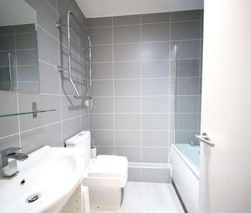 Winchmore Hill Road, London, N21 - Photo 2