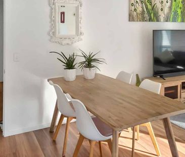 Modern, Easy Living in a Five-Year-Old Home - Photo 2