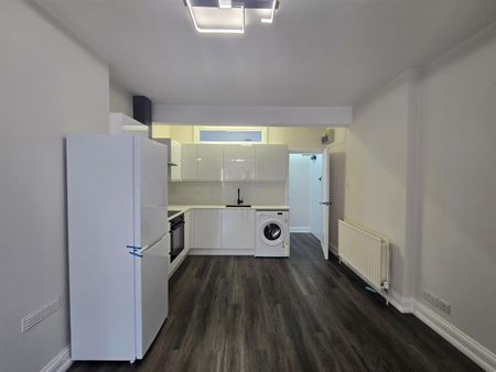 Nasmyth Street, London W6 - Photo 2