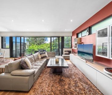 2/10 Hamilton Street Rose Bay NSW 2029 - Photo 1