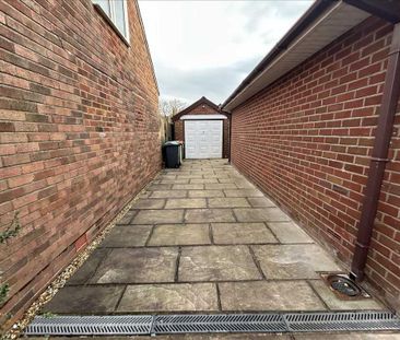 3 bedroom bungalow to rent - Photo 2