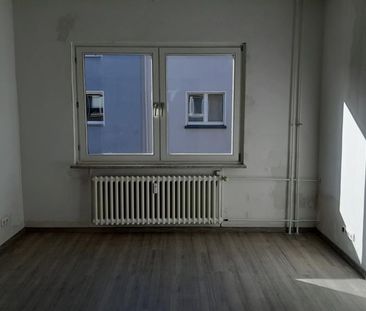 Gemütliche 3-Zimmerwohnung mit saniertem Badezimmer - Photo 2