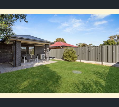 18B Rowe Street, Para Hills, SA 5096 - Photo 5