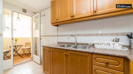 Room in a shared 5-bedroom apartment for rent in Penya-Roja. - Foto 5