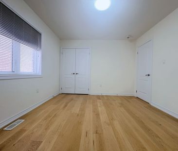 For Lease - 36 Applegate Drive, East Gwillimbury, Ontario - Photo 3