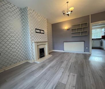 2 bedroom semi-detached house to rent - Photo 5