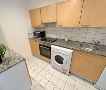 3 bedroom apartment to rent - Photo 6