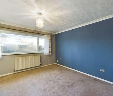 Evergreen Road, Frimley, Camberley, Surrey, GU16 - Photo 3