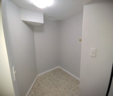 For Lease - 738 Stonepath Circle Unit# Lower, Pickering, Ontario - Photo 4