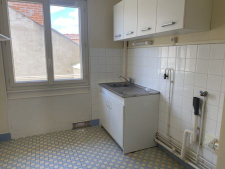 Location Appartement 3 pièces 65m² VICHY 03200 - Photo 4