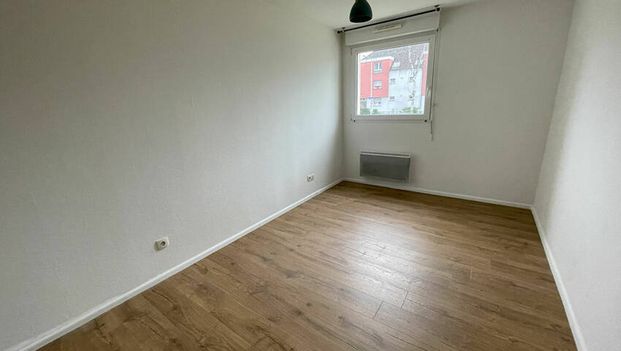 A LOUER - APPARTEMENT 2 PIECES AVEC TERRASSE - STRASBOURG ROBERTSAU - Photo 1