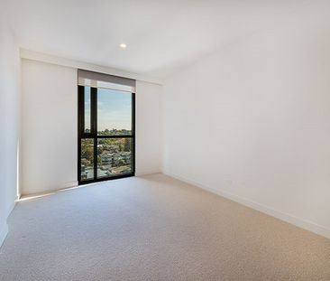 3 Bedroom Apartment in the Heart of Clayton - Photo 3