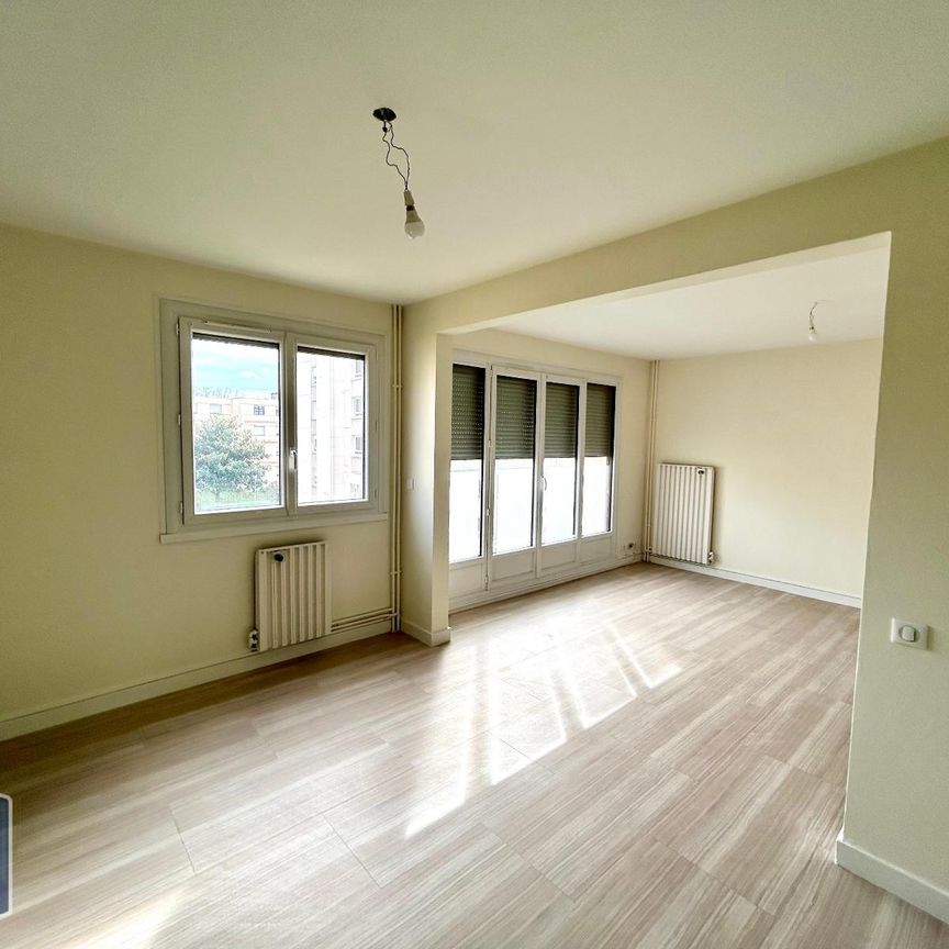 Location Appartement 4 pièces 77m² BOURG EN BRESSE 01000 - Photo 1