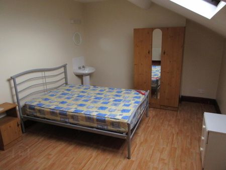 5 Bedroom House, 29 Agincourt Avenue, Queens Quarter, Belfast, BT7 1QA - Photo 4