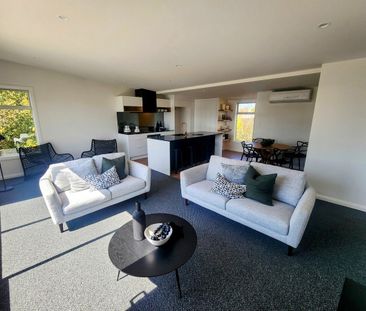 Top-Tier on Tiraumea! - Photo 1