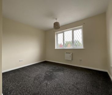 2 bedroom semi-detached house to rent - Photo 4